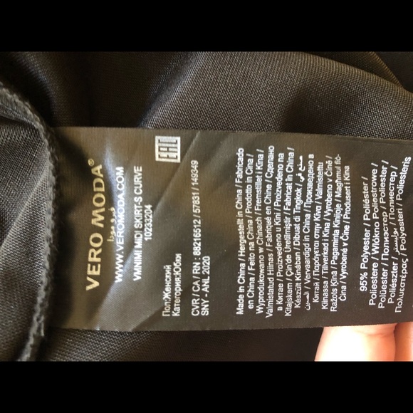 VERO MODA- black skirt - Picture 5 of 5